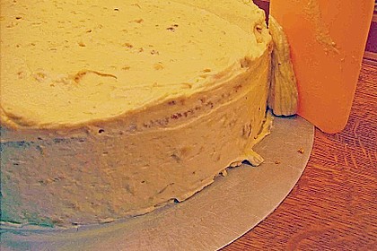 Nussbuttercreme - Torte 1