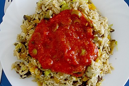 Gem&uuml;sereis mit roter Sauce 1