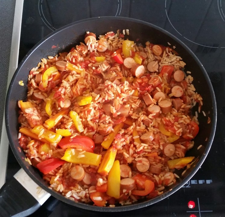 Paprika - Tomaten - Reis - Pfanne mit Debrezinern (Rezept mit Bild ...