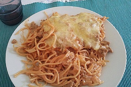 &Uuml;berbackene Spaghetti mit Tomatensauce und Sauce Hollandaise 5