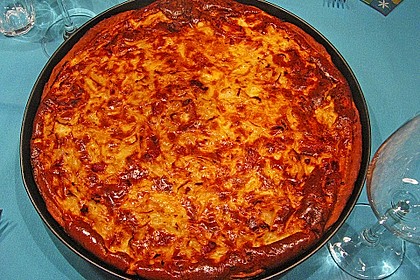 Pf&auml;lzer Zwiebelkuchen mit groben Zwiebeln