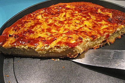 Pf&auml;lzer Zwiebelkuchen mit groben Zwiebeln 1