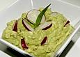 Avocadocreme mit Radieschen und Estragon