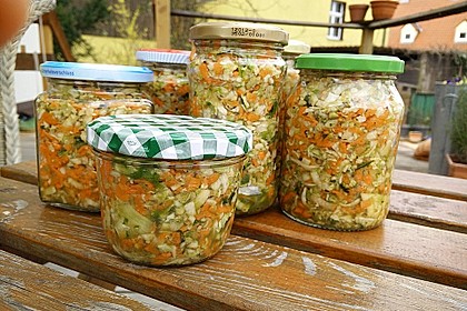 Eingesalzenes Gemüse für Gemüsebrühe 8