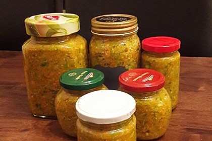 Eingesalzenes Gemüse für Gemüsebrühe 22