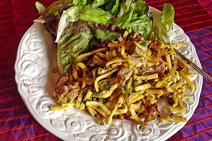 Spätzlepfanne mit Pfifferlingen, Speck und Filetspitzen 16