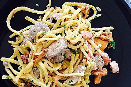 Spätzlepfanne mit Pfifferlingen, Speck und Filetspitzen 12