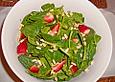 Feldsalat mit marinierten Erdbeeren