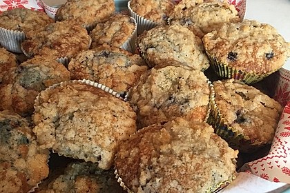 Amerikanische Blaubeermuffins mit Zimtkruste 25