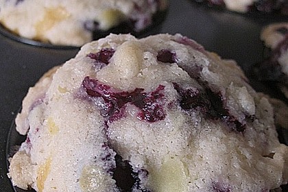 Amerikanische Blaubeermuffins mit Zimtkruste 31