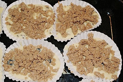 Amerikanische Blaubeermuffins mit Zimtkruste 54