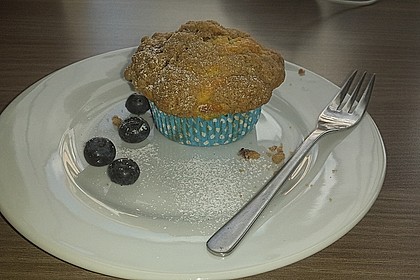 Amerikanische Blaubeermuffins mit Zimtkruste 15