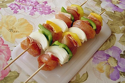 Bunte Grillspie&szlig;e mit Tzatziki 2