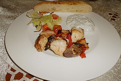 Bunte Grillspie&szlig;e mit Tzatziki 3