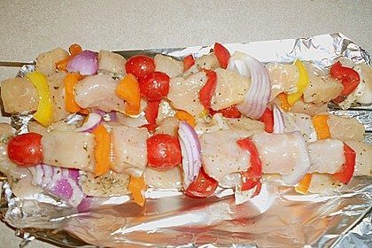 Bunte Grillspie&szlig;e mit Tzatziki 5