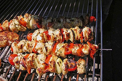 Bunte Grillspie&szlig;e mit Tzatziki 7