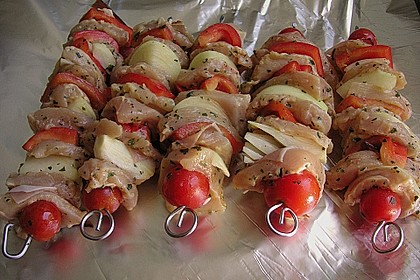 Bunte Grillspie&szlig;e mit Tzatziki 8