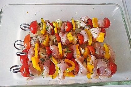 Bunte Grillspie&szlig;e mit Tzatziki 10