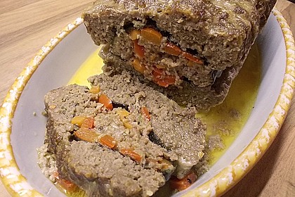 Gefüllter Hackbraten mit Champignonsauce 4