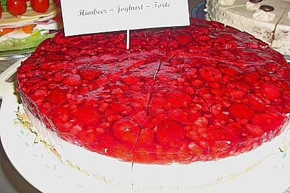 Erdbeer - Jogurt - Torte 2