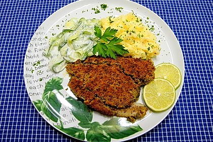 Schlemmerfilet &agrave; la Bordelaise mit Gurkensalat und Stampfkartoffeln 2