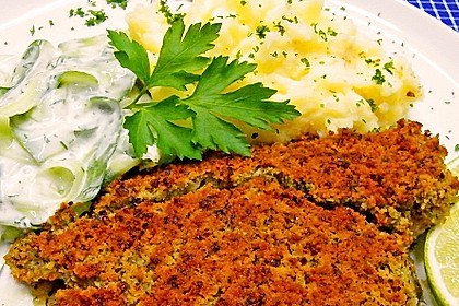 Schlemmerfilet &agrave; la Bordelaise mit Gurkensalat und Stampfkartoffeln 3