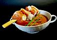 Rote Bete - Schaumsuppe mit Fischspie&szlig;en