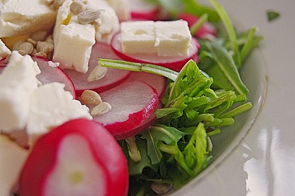 Rucola - Radieschensalat mit Feta 4