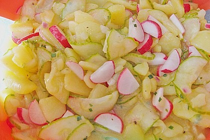 Uschis Kartoffel-Gurkensalat 14