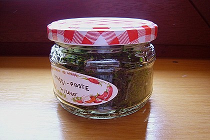 Liebstöckl (Maggikraut) - Paste 12