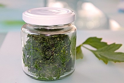 Liebstöckl (Maggikraut) - Paste 1