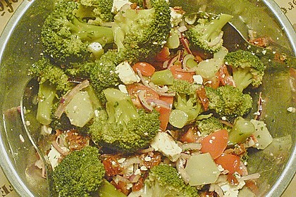 Mediterraner Brokkoli - Salat 2