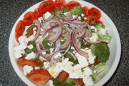 Mediterraner Brokkoli - Salat 8