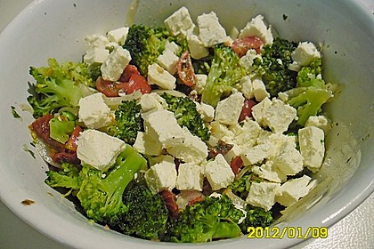 Mediterraner Brokkoli - Salat 16