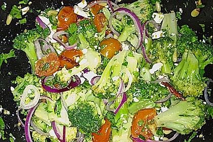 Mediterraner Brokkoli - Salat 19