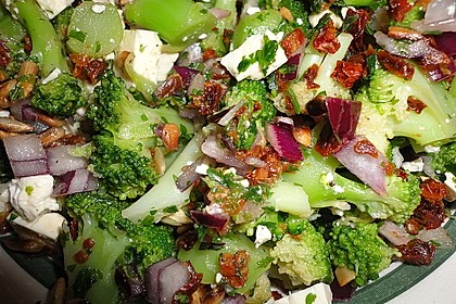Mediterraner Brokkoli - Salat 26