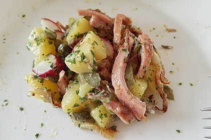 Biergarten - Salat mit Fleischkäse 9