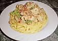 Tagliatelle con pollo, broccoli e funghi porcini &agrave; la Marquise