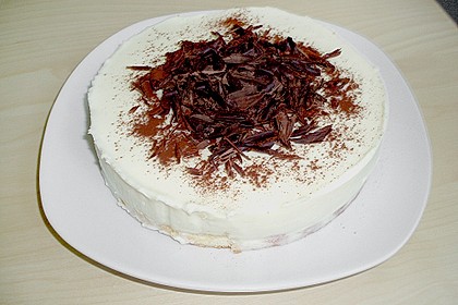 Wei&szlig;e Tr&uuml;ffeltorte
