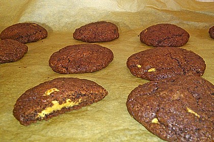 Schoko - Cookies mit Erdnussbutter - Füllung 32