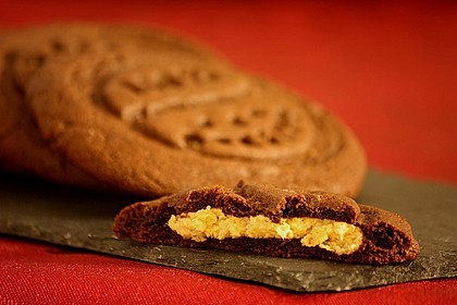 Schoko - Cookies mit Erdnussbutter - Füllung 6