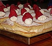 Limonen - Schnitten mit Himbeeren (Bild)