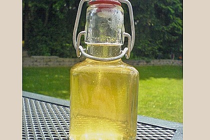 Zitronenmelissesirup 3