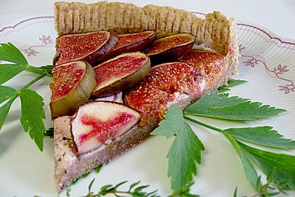 Feigen - Tarte mit Ziegenfrischkäse und Kräutern