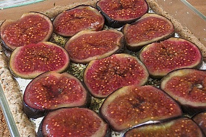 Feigen - Tarte mit Ziegenfrischkäse und Kräutern 4