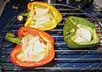 Illes sommerlich gegrillte Paprika mit mediterraner F&uuml;llung