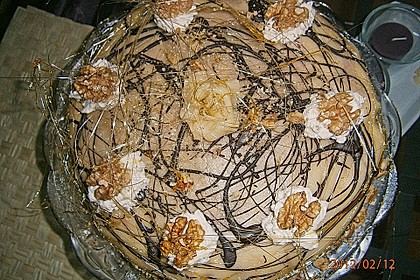 Walnuss - Marzipan - Torte 8
