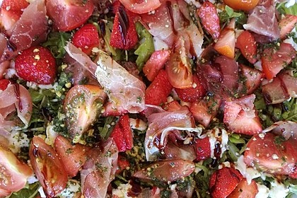 Rucola - Erdbeer - Salat mit Mozzarella 6