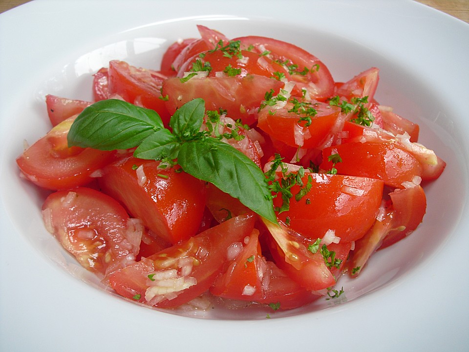Tomatensalat Mit Zwiebeln — Rezepte Suchen