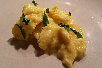 Saftiges Butter - Rührei 'Profi Klasse' 5